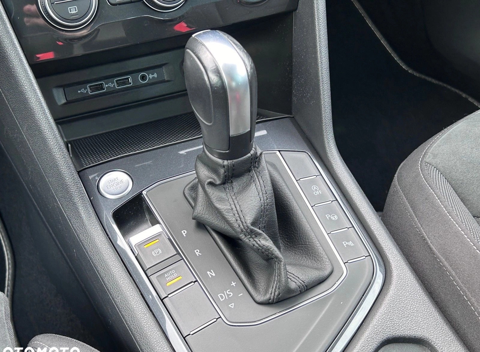 Volkswagen Tiguan cena 112900 przebieg: 71058, rok produkcji 2020 z Krzeszowice małe 781